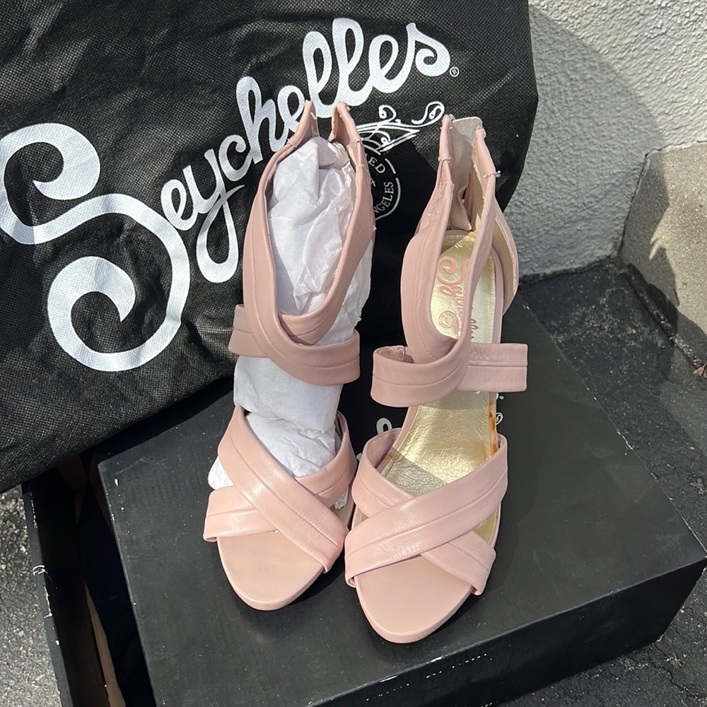 Seychelles Pink Leather Heels 8.5